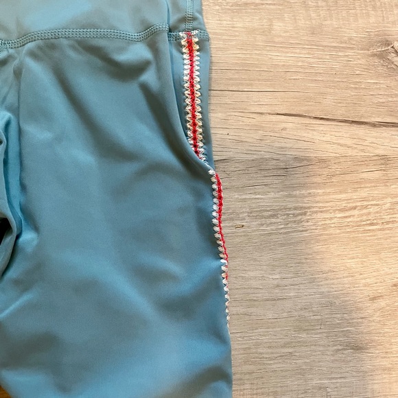 womans nike Dri-fit yoga crochet-edge 7/8 leggings. small. light blue. NWT - Picture 3 of 5